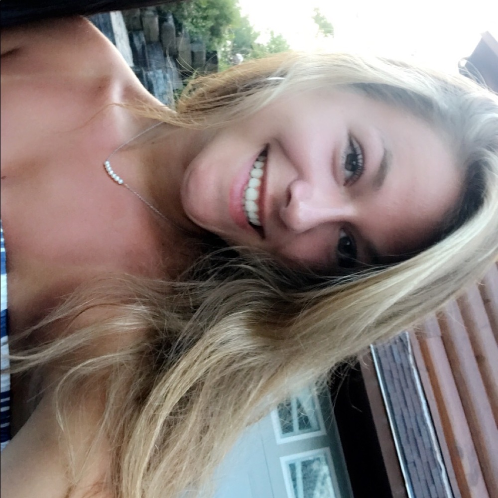 Meet your Posher, Jenna